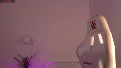 Lisbeth Salander online show from 10.09.25