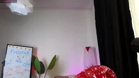 Lisbeth Salander online show from 01.12.26