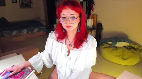 Snapshot of dragonflyliza chatting on 05.15.26 dragonflyliza online show from 05.15.26