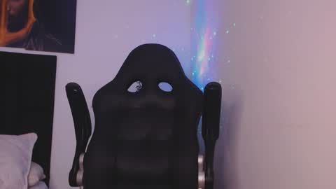 drake_cole11 online show from 12.02.24