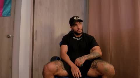 Snapshot of drake_jackson11 chatting on 11.21.25 drake jackson11 online show from 11.21.25