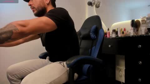 Snapshot of drake_jackson11 chatting on 11.26.25 drake jackson11 online show from 11.26.25