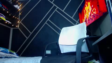 Snapshot of drake_jhonson08 chatting on 02.13.25 Drake online show from 02.13.25