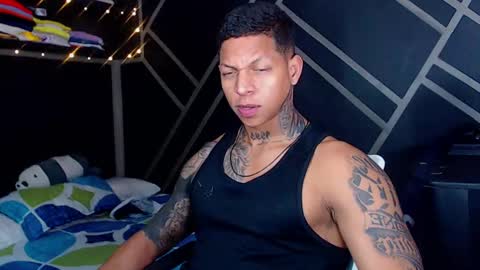 Snapshot of drake_jhonson08 chatting on 03.07.25 Drake online show from 03.07.25