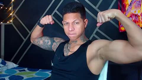 Snapshot of drake_jhonson08 chatting on 03.12.25 Drake online show from 03.12.25