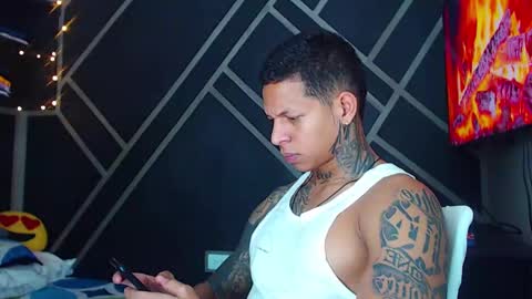 Snapshot of drake_jhonson08 chatting on 03.12.25 Drake online show from 03.12.25