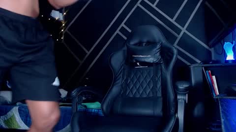 Snapshot of drake_jhonson08 chatting on 09.26.25 Drake online show from 09.26.25