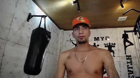 Snapshot of drakeneumann chatting on 02.02.25 Drake Neuman online show from 02.02.25