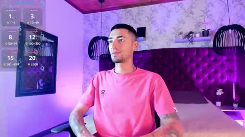 Snapshot of drakeneumann chatting on 12.01.25 Drake Neuman online show from 12.01.25