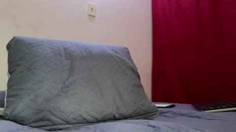 Snapshot of drakesonxx chatting on 03.12.25 Andrs Independent Model online show from 03.12.25