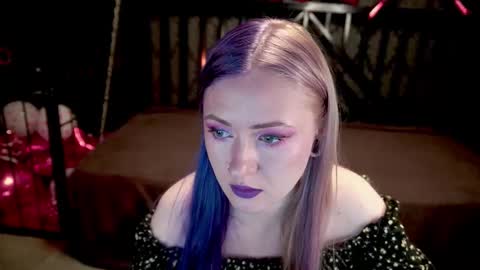 Snapshot of dramaquenn chatting on 02.17.26 Lina online show from 02.17.26