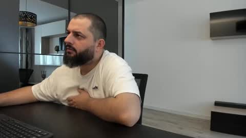 Snapshot of dravenpeak chatting on 09.26.25 DravenPeak online show from 09.26.25