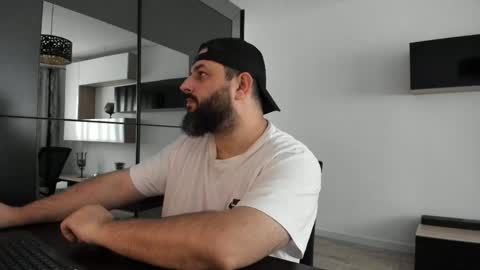 Snapshot of dravenpeak chatting on 10.09.25 DravenPeak online show from 10.09.25