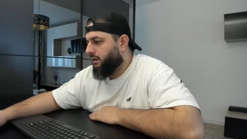 Snapshot of dravenpeak chatting on 11.09.25 DravenPeak online show from 11.09.25