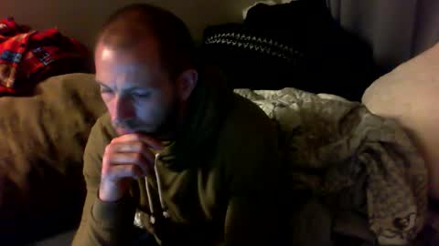 Snapshot of dreaded_folks chatting on 12.01.25 dreaded_folks online show from 12.01.25