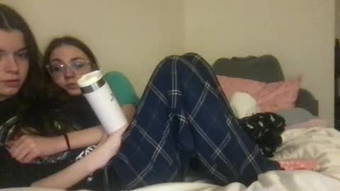 ur dream girl online show from 01.22.25