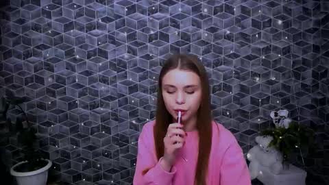 Mari online show from 12.19.25