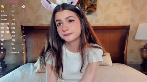 Snapshot of dream_melody chatting on 11.13.25 Hi Im Monika Welcome to my room online show from 11.13.25