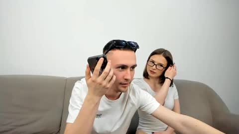 dream_momy online show from 02.26.25