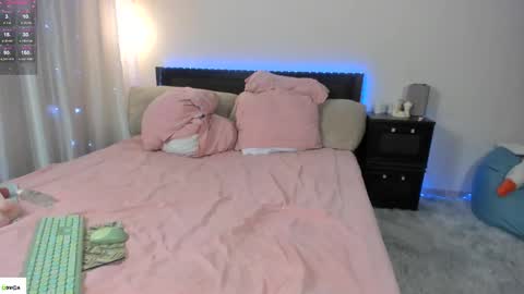 Snapshot of dream_sexy chatting on 10.02.25 Mari online show from 10.02.25