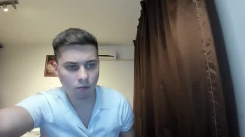 Snapshot of dreamboy240 chatting on 12.04.25 Johnny online show from 12.04.25