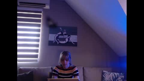 A girl online show from 02.11.25