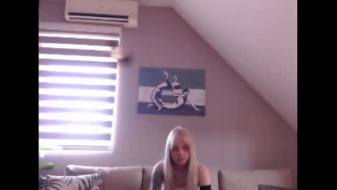 A girl online show from 03.10.25