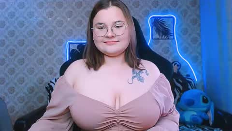 Snapshot of dreamforyoue2 chatting on 09.26.25 dreamforyoue2 online show from 09.26.25