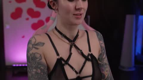 Sarah online show from 02.20.26