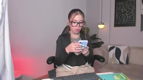 dreamleah_ online show from 09.22.25