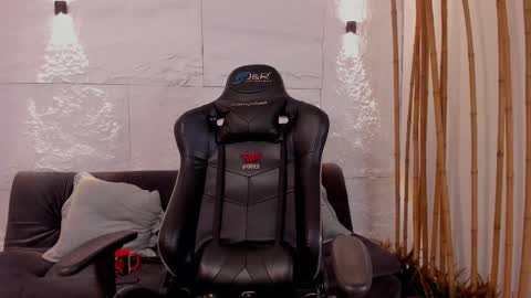 cris online show from 02.13.25