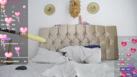 Sophia online show from 12.06.24