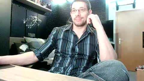 Snapshot of dreamwallker chatting on 11.13.25 Ioannes Paulus the 2nd online show from 11.13.25