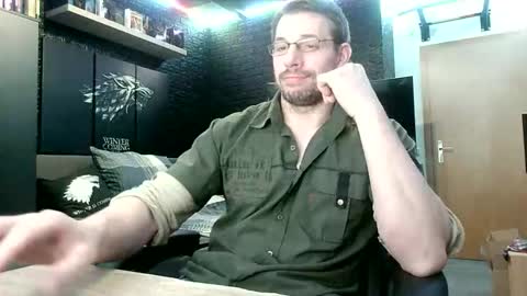 Snapshot of dreamwallker chatting on 11.21.25 Ioannes Paulus the 2nd online show from 11.21.25