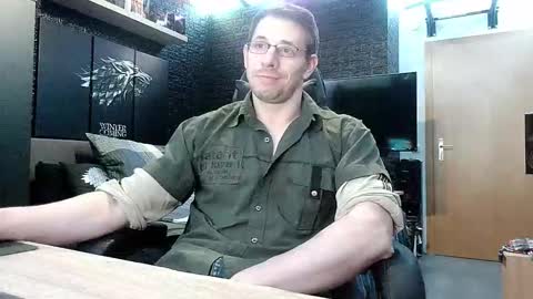 Snapshot of dreamwallker chatting on 11.26.25 Ioannes Paulus the 2nd online show from 11.26.25