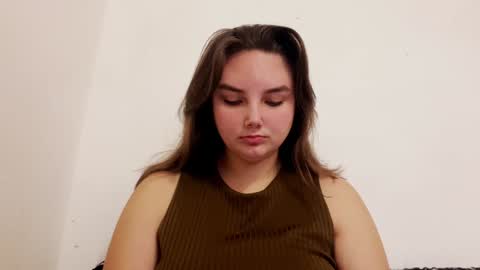 Snapshot of dreamyblushfairy chatting on 12.04.24 Mila online show from 12.04.24