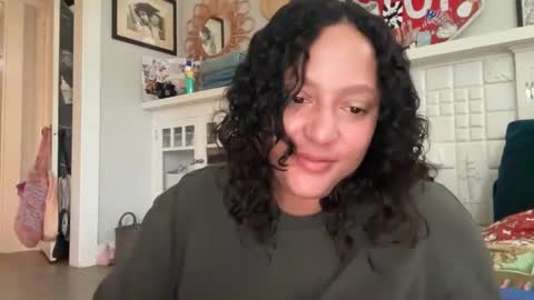 RIRI OR DREAMY online show from 09.27.25