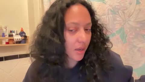 RIRI OR DREAMY online show from 11.02.25