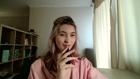 Snapshot of dremazwahlen chatting on 03.31.26 Dia online show from 03.31.26