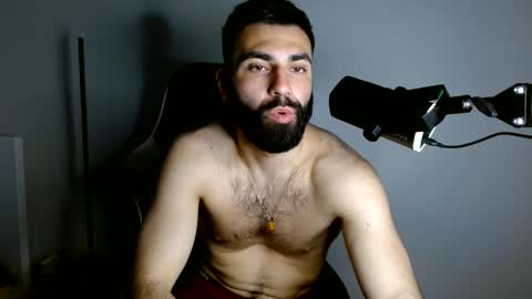 Snapshot of drewwho_ chatting on 04.13.26 drewwho_ online show from 04.13.26