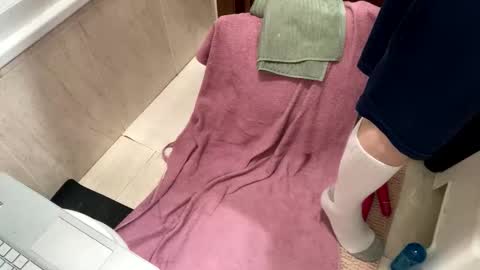 drippingwetpussies online show from 04.14.26