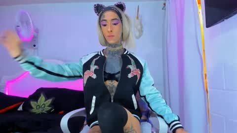 drippyorlove online show from 09.23.25