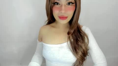 miss. Erika online show from 10.05.25