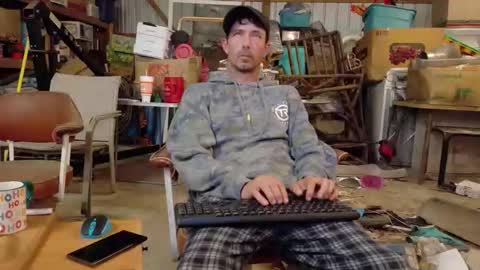 Snapshot of dritylilboy chatting on 05.06.26 Inexperienced catfish online show from 05.06.26