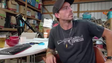 Snapshot of dritylilboy chatting on 05.10.26 Inexperienced catfish online show from 05.10.26