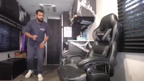 DirtyDrizzy online show from 10.20.25