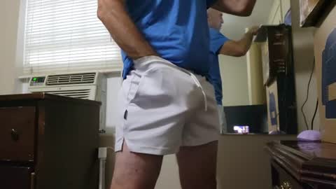 Snapshot of drmbigg chatting on 07.16.26 Hello Hope you enjoy what you see. I love attention in dirty talk and tips thickcock edging precum dirtyTalk C2C online show from 07.16.26