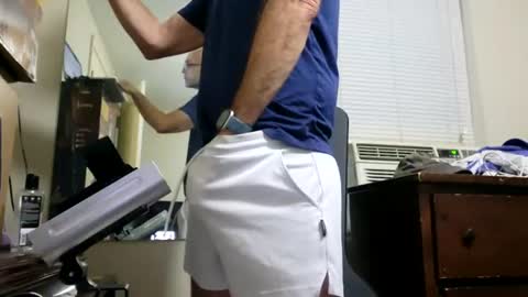 Snapshot of drmbigg chatting on 07.19.26 Hello Hope you enjoy what you see. I love attention in dirty talk and tips thickcock edging precum dirtyTalk C2C online show from 07.19.26