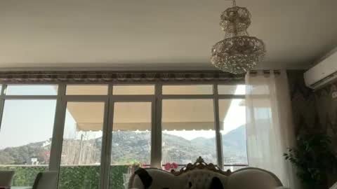 Snapshot of drresa chatting on 02.21.25 Dr. Resa online show from 02.21.25