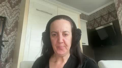 Snapshot of drresa chatting on 02.28.25 Dr. Resa online show from 02.28.25